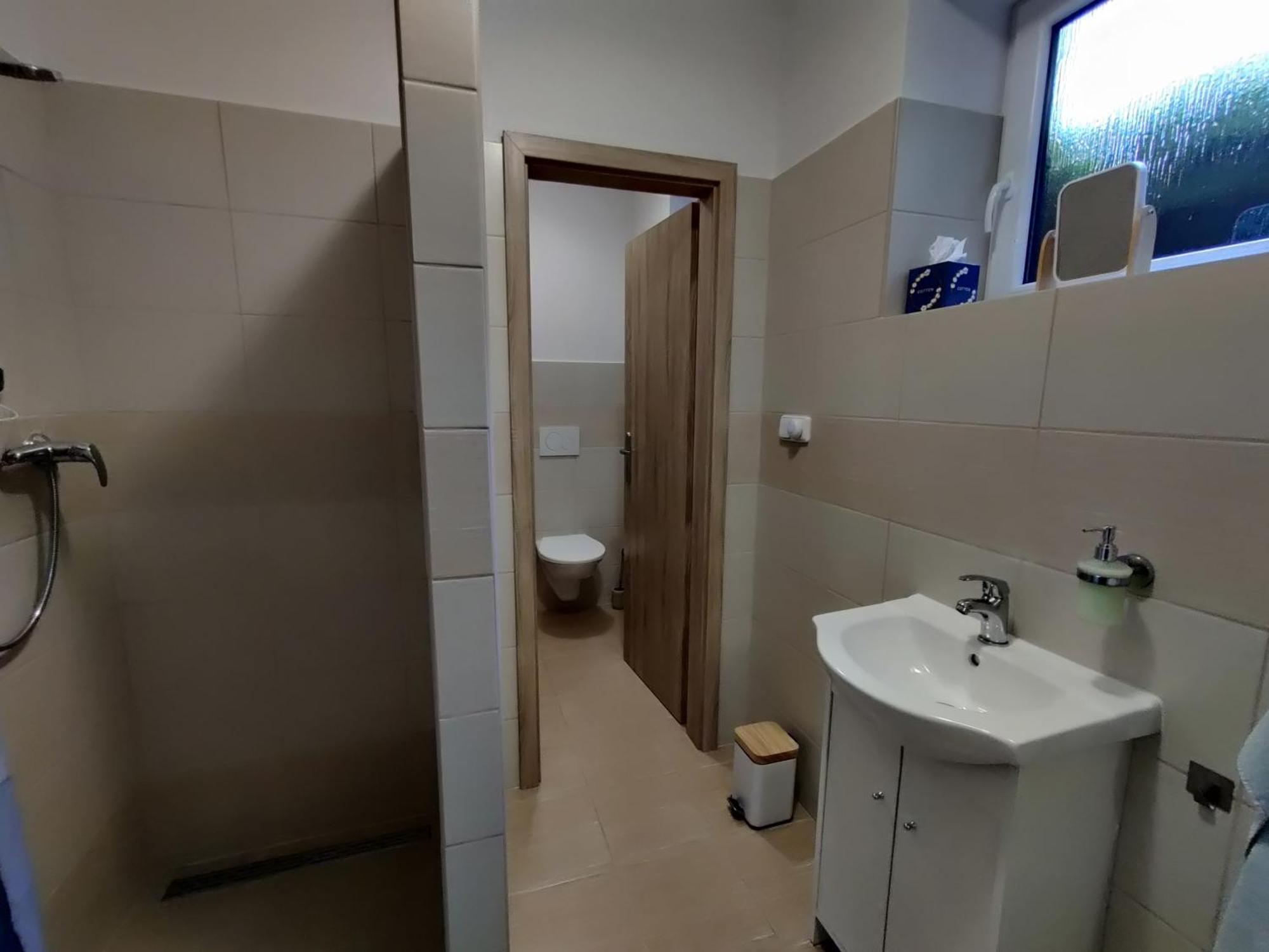 Apartman Pod Lipou - Samostatny Objekt Jaroměř 외부 사진